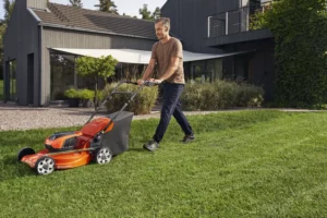Husqvarna LC 142i
